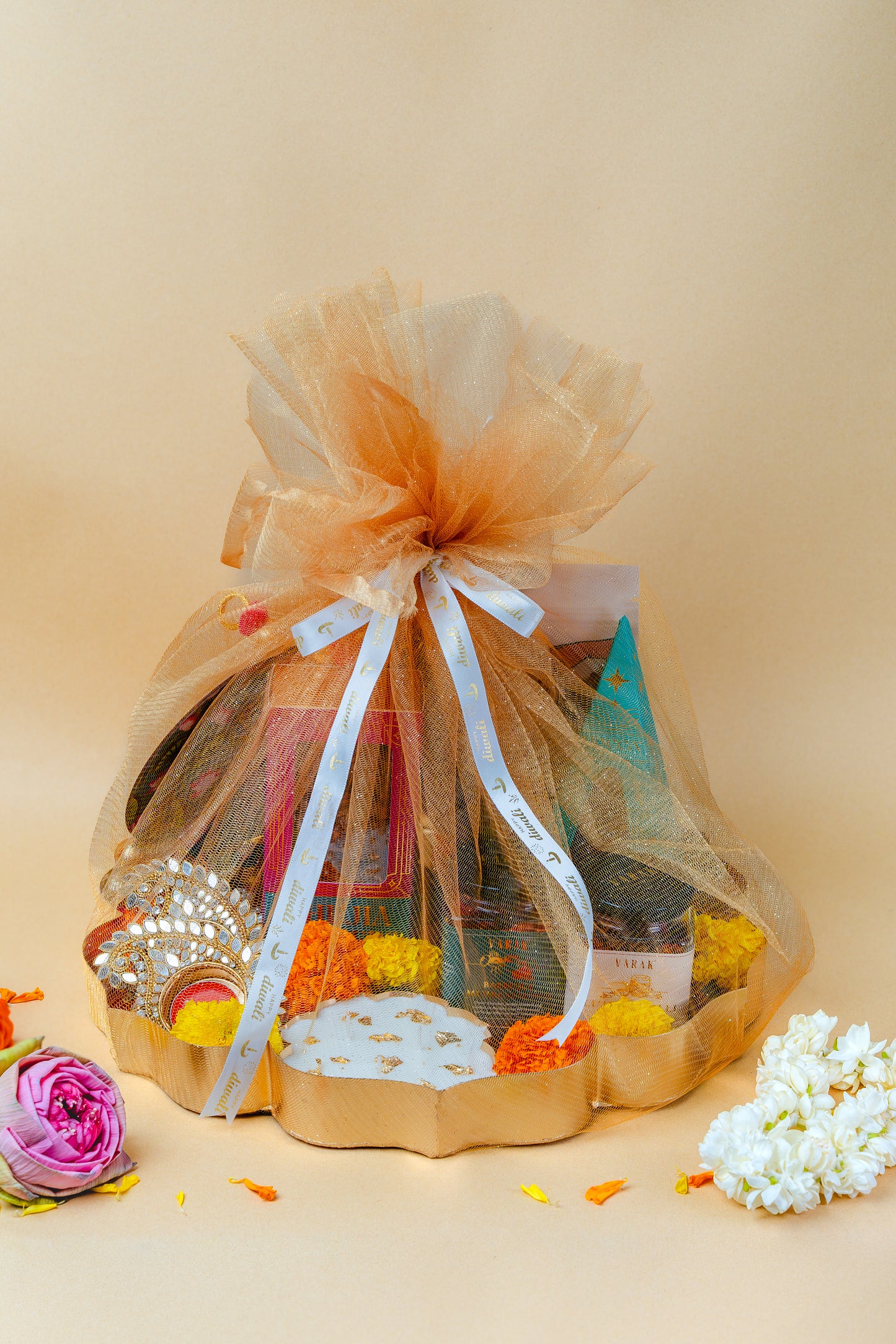 Treats and Tyohaar Diwali hamper